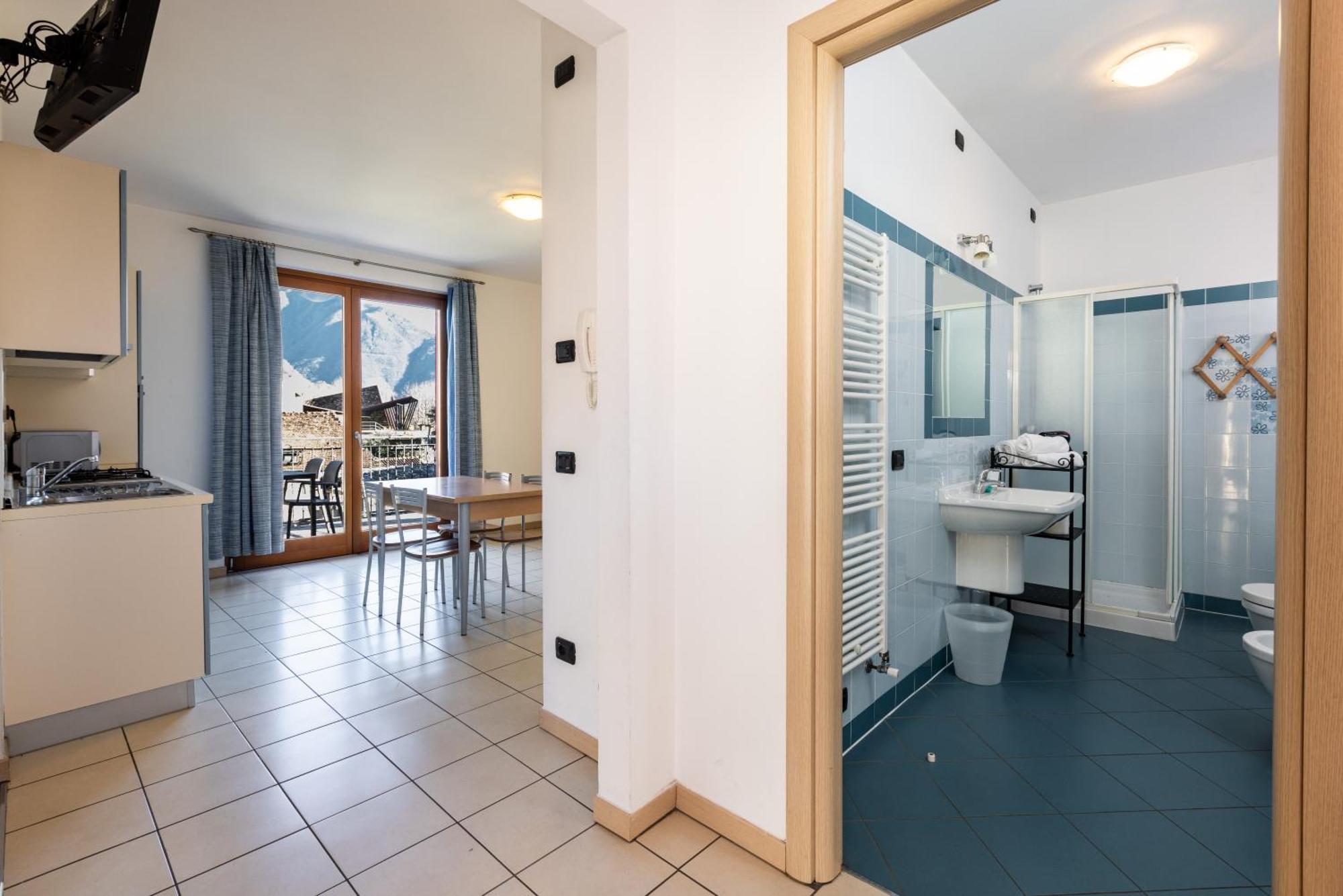 Spluga "Relax & Apartaments" By Alfio Colombo ソーリコ エクステリア 写真